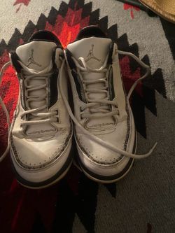 Air Jordan black/white/red basketball shoes size 10.5