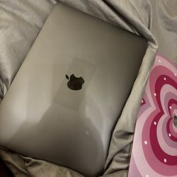2020 13.3 Inch MacBook