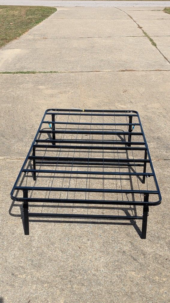  Twin  XL Metal Bedframes