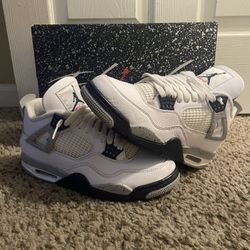 Jordan 4 Midnight Navy 