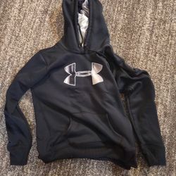 Women's Large Under Armour Hoodie