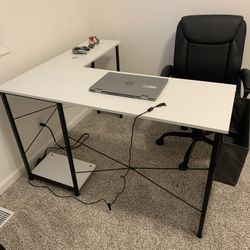 Desk & Chair 