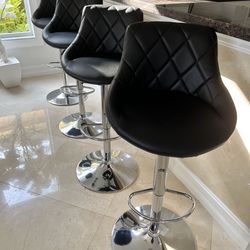 Black Bar Stools Diamond Stitching Swivel Chairs