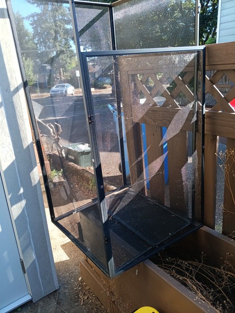Cameleon cage or other repitle