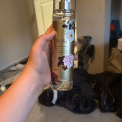 Dahlia Perfume Vanilla Lavender