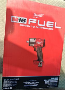 Milwaukee m18 fuel impact 1/2 mid torque