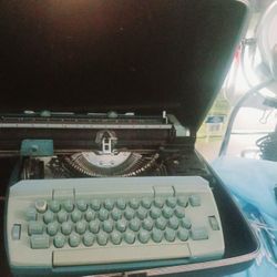 Vintage Typewriter 
