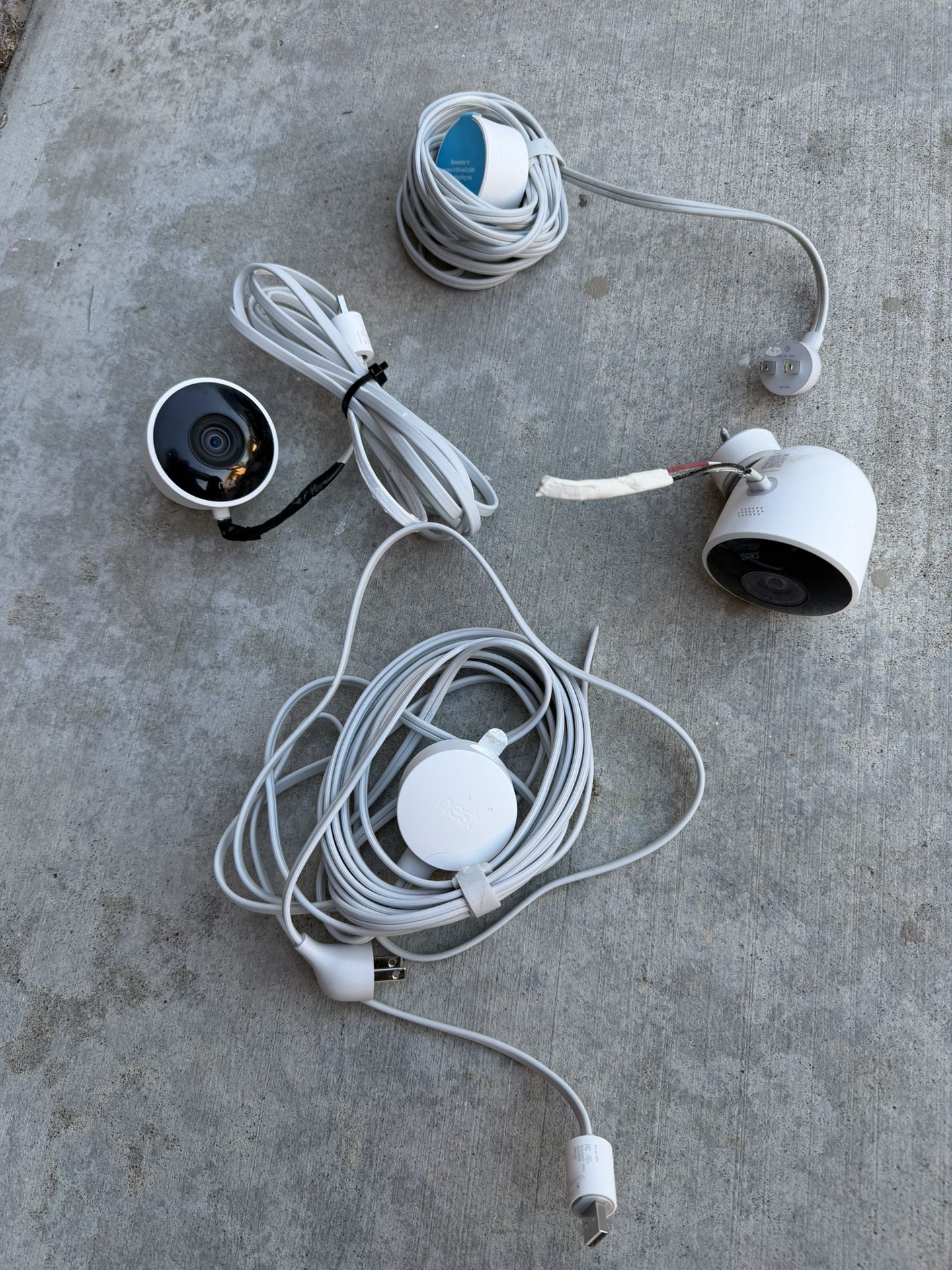 Nestcams With Power Supply Cables