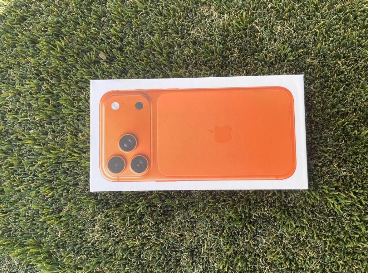 Iphone 17 Pro Max ORANGE Brand New