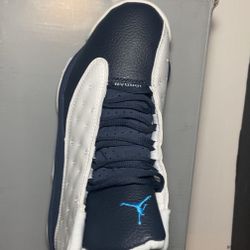 Air Jordan 13 “ white/Navy” Size 10 