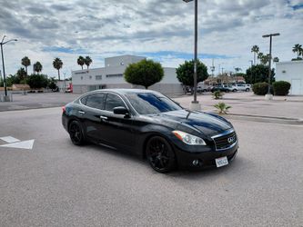 2011 Infiniti M37