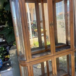 China cabinet 