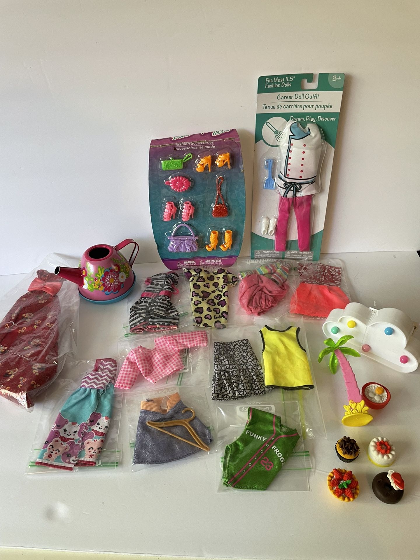 Barbie Clothes & Accessories