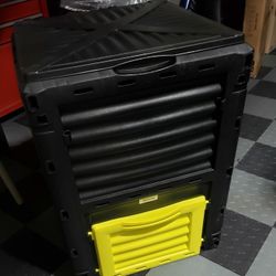 Composte Bin - 80 Gal. - New in Box  - Never Used