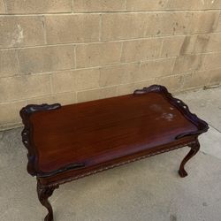 Vintage Wooden Coffee Table – Carved Legs