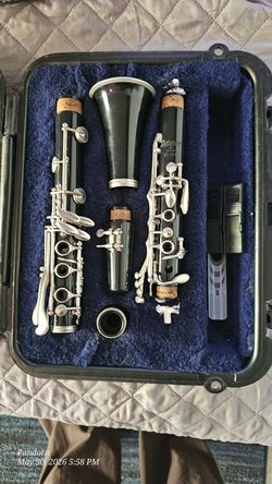Selmer CL 300 Clarinet