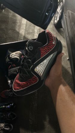 Kd basketball shoes size 12 no box