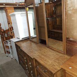Dresser With Mirrors 