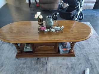 Antique Oval Wood Coffee Table with Storage
