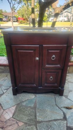 Bathroom vanity