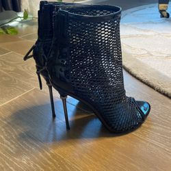 Women’s High Heel Bootie 8.5