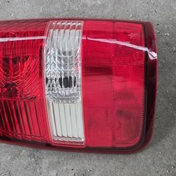 Ford Driver Rear Taillight  04-08