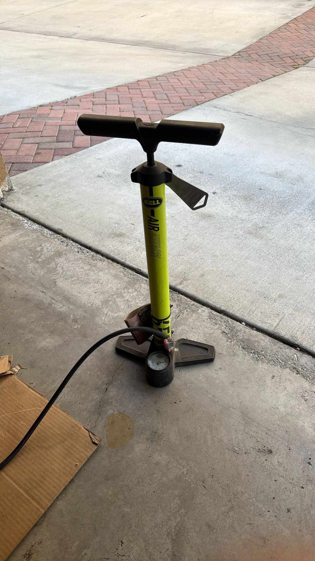 Bell Air Pump 100PSI / 7BAR