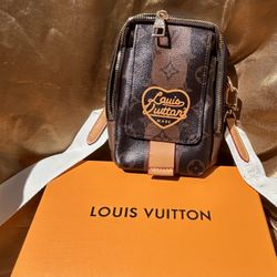 LV X NIGO Reverse Monogram Flat Double Phone Pouch 