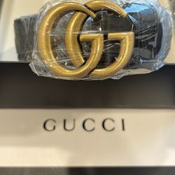 Women’s Leather Gucci belt