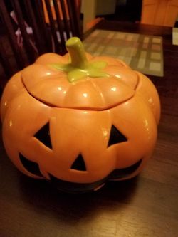 Ceramic pumpkin Bowl with lid