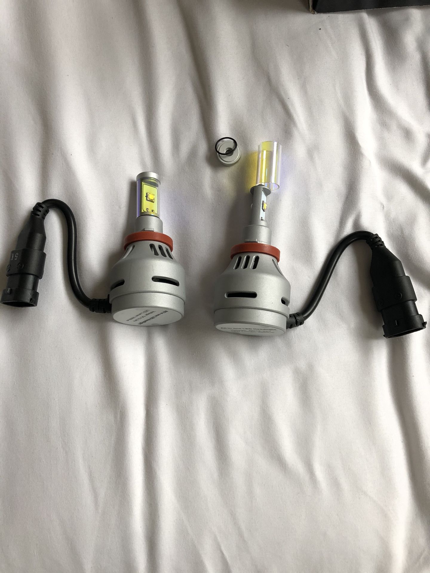 LED dual color fog light H8 bulb