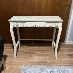 Wood Beautiful Entry Table 