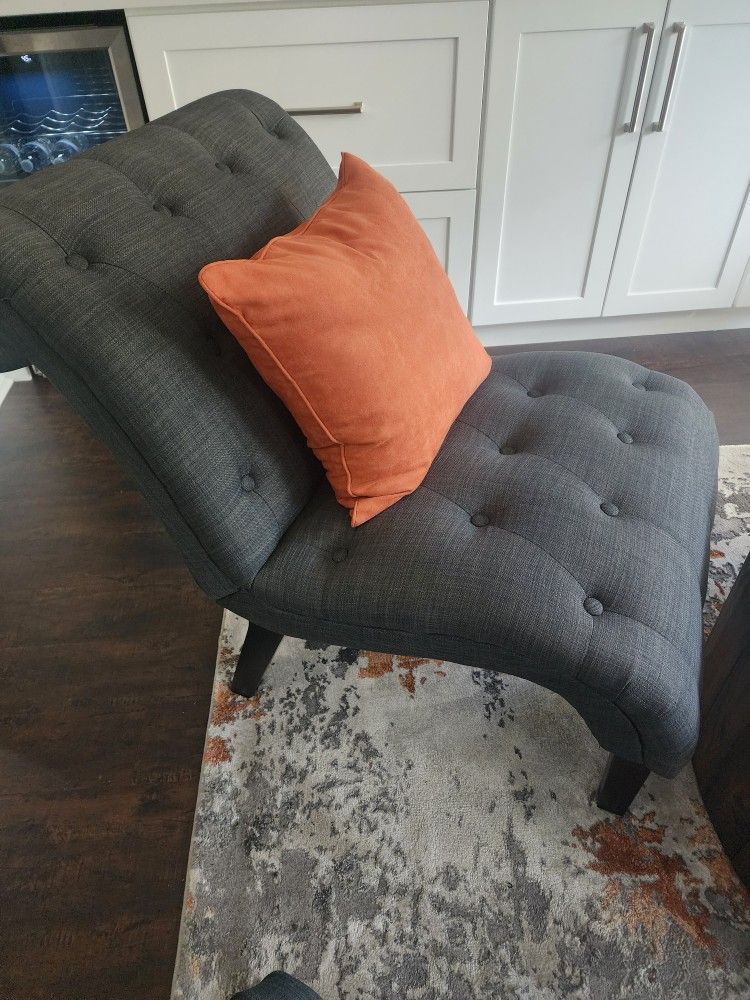 Slipper Chair