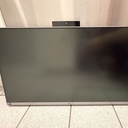 HP 27" Full HD Touch-Screen All-in-One desktop computer