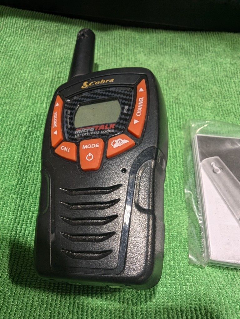 Cobra Walkie Talkie