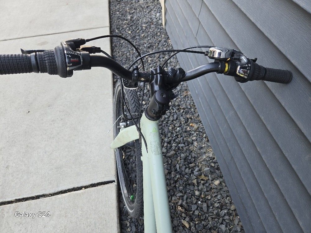 REV CTY 24 Step-Through Kids' Bike
