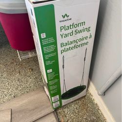 Platform yard swing 