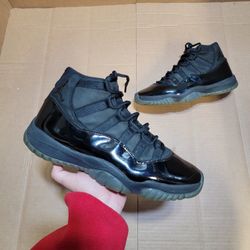 Cap and hotsell gown jordan 11