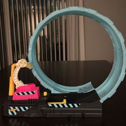 Hot Wheels Race Track 