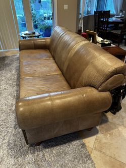 Couch With Rolling Foot Rest