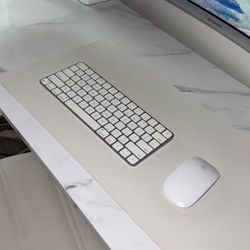 White Magic Keyboard & Magic Mouse