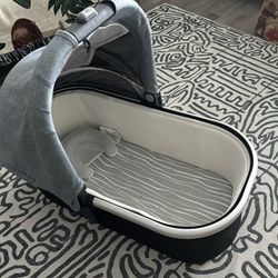Free Uppababy Bassinet With Accessories