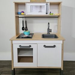 Ikea Kid's Play Kitchen With Accessories 