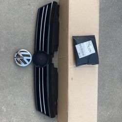   New 2011-2018 Volkswagen VW, Grill& Emblem