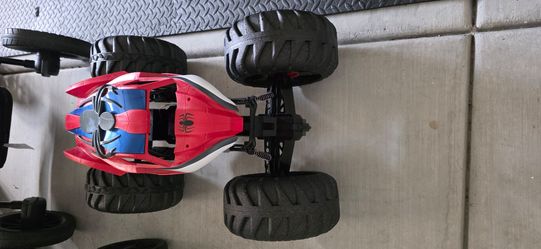 Kids toys and carseat