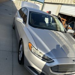 2013 Ford Fusion SE $3500