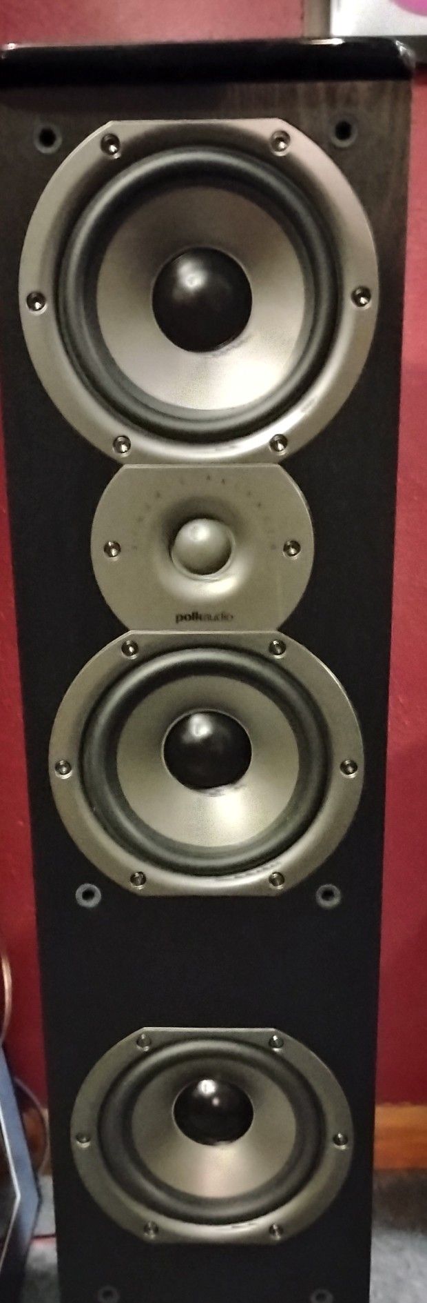 Pair Of Polk Tsi400 Speakers