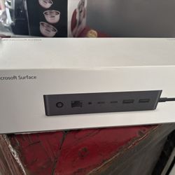 Microsoft surface dock 2