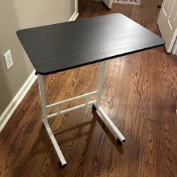 Lightweight Adjustable Table