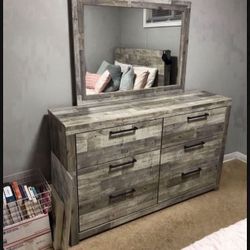 Dresser